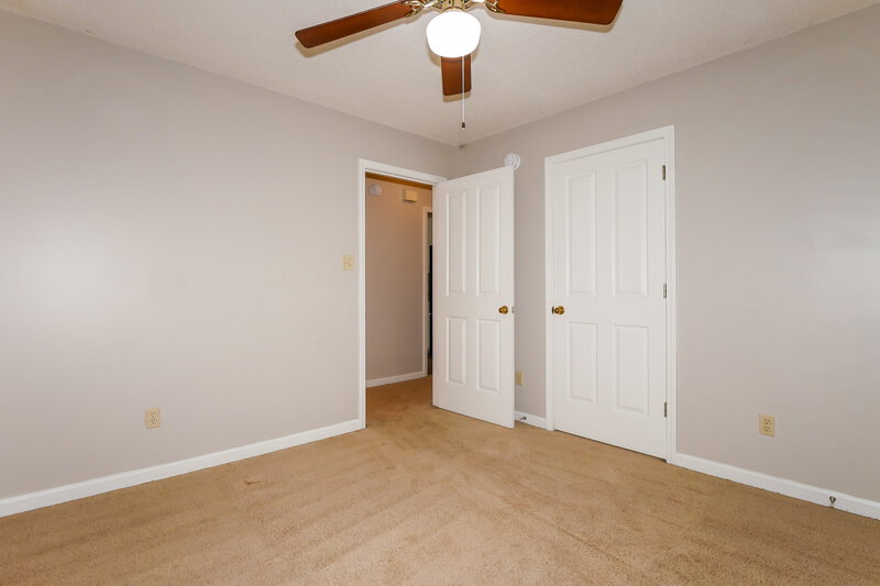 2,110/Mo, 2717 Twisted Oak Cv N Cordova, TN 38016 Bedroom View 4