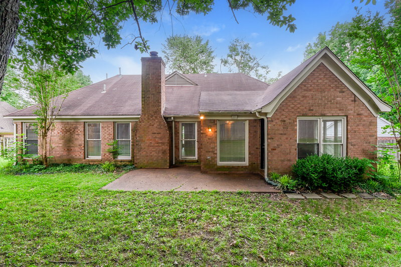 2,110/Mo, 2717 Twisted Oak Cv N Cordova, TN 38016 Rear View