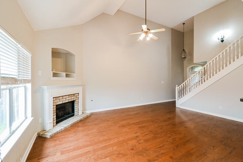 1,840/Mo, 50 Hidden Garden Dr Oakland, TN 38060 Living Room View