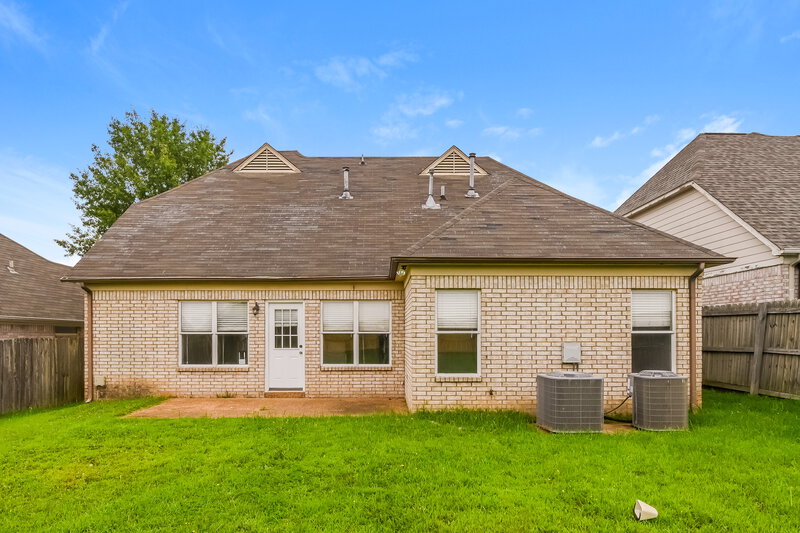 1,840/Mo, 50 Hidden Garden Dr Oakland, TN 38060 Rear View