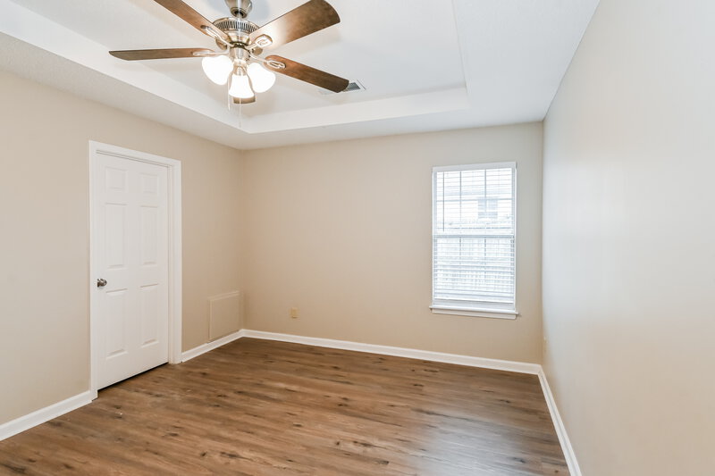 1,495/Mo, 180 Garden View Dr Oakland, TN 38060 Main Bedroom View