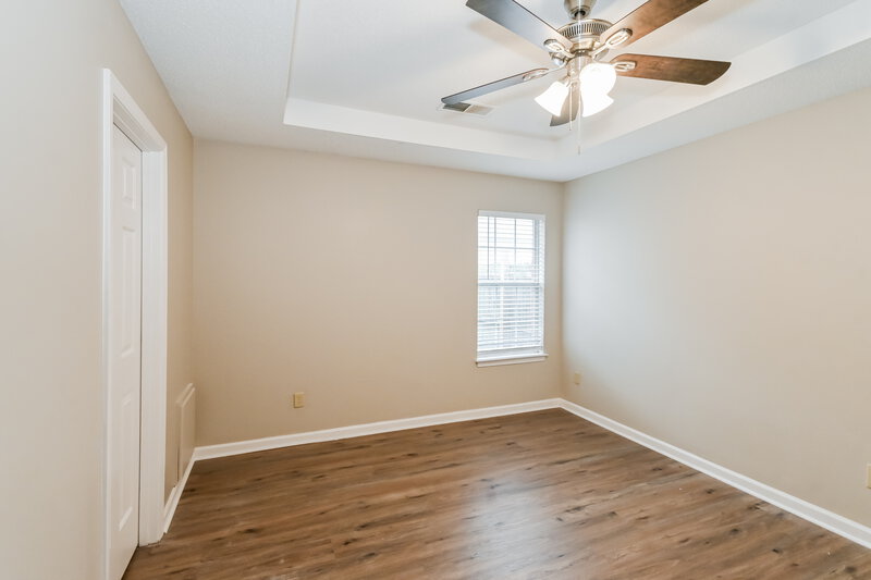 1,495/Mo, 180 Garden View Dr Oakland, TN 38060 Main Bedroom View 2