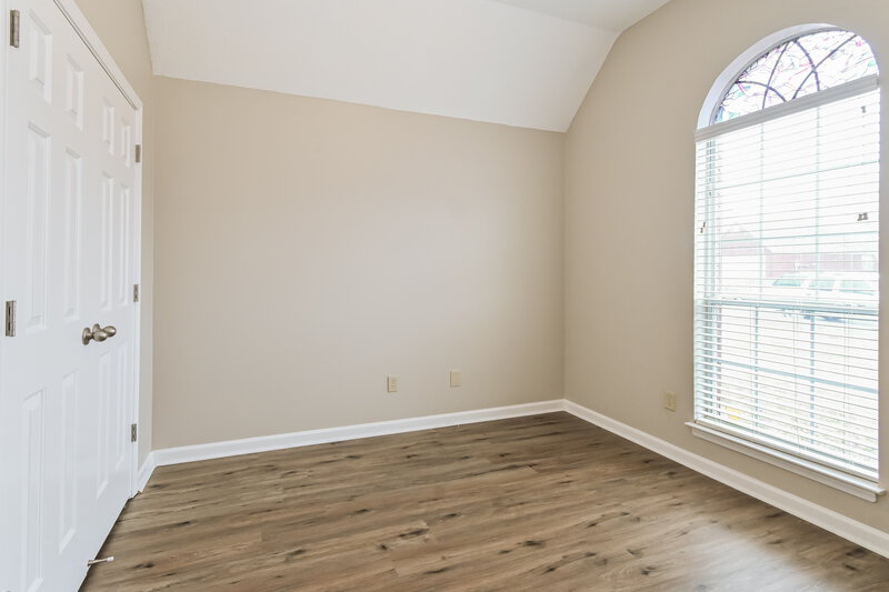 1,495/Mo, 180 Garden View Dr Oakland, TN 38060 Bedroom View