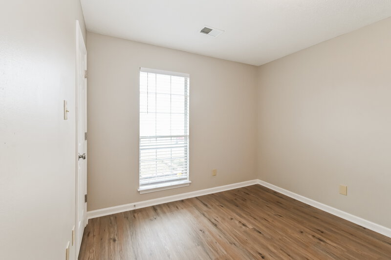 1,495/Mo, 180 Garden View Dr Oakland, TN 38060 Bedroom View 2