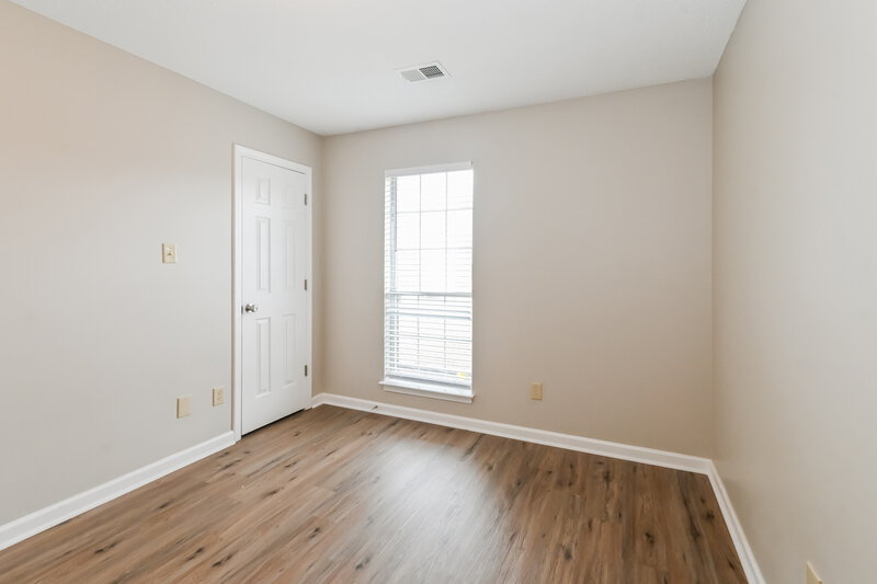 1,495/Mo, 180 Garden View Dr Oakland, TN 38060 Bedroom View 3