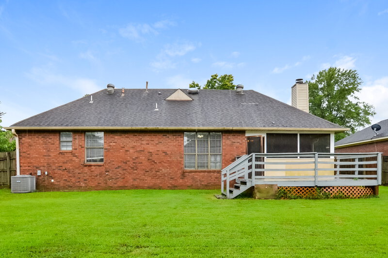 1,890/Mo, 10264 Amanda Dr Olive Branch, MS 38654 Rear View