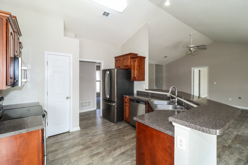 1,960/Mo, 6179 Sandbourne E Olive Branch, MS 38654 Kitchen View