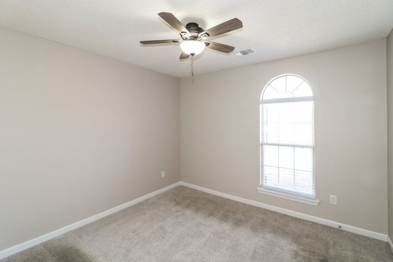 1,960/Mo, 6179 Sandbourne E Olive Branch, MS 38654 Bedroom View 2
