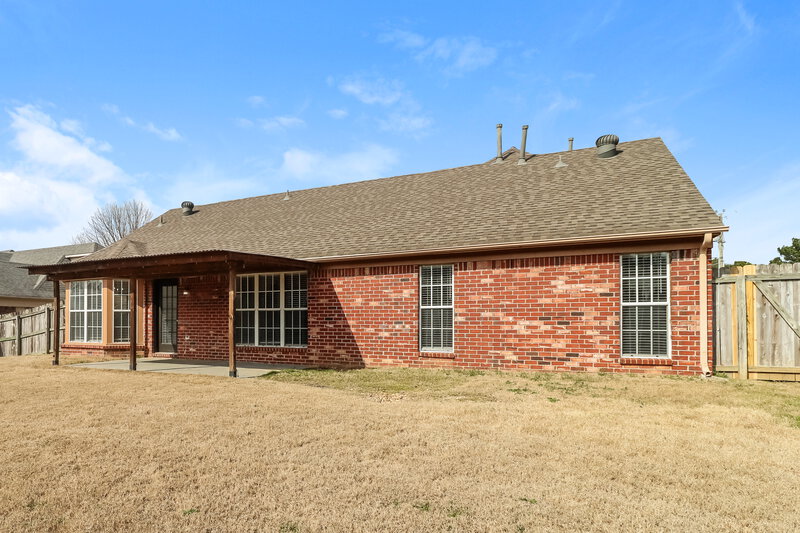 1,960/Mo, 6179 Sandbourne E Olive Branch, MS 38654 Rear View 2