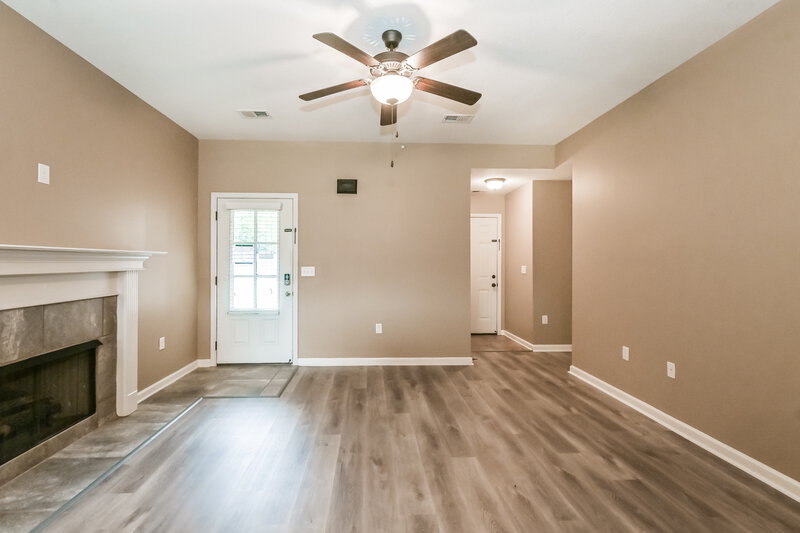 2,105/Mo, 2687 Sapper Ln Southaven, MS 38672 Living Room View