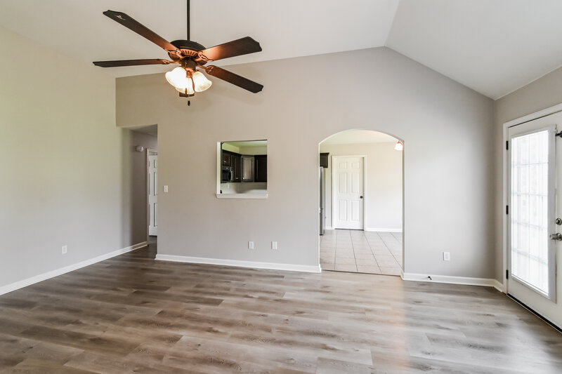 3,100/Mo, 9069 Gavin Dr Olive Branch, MS 38654 Living Room View