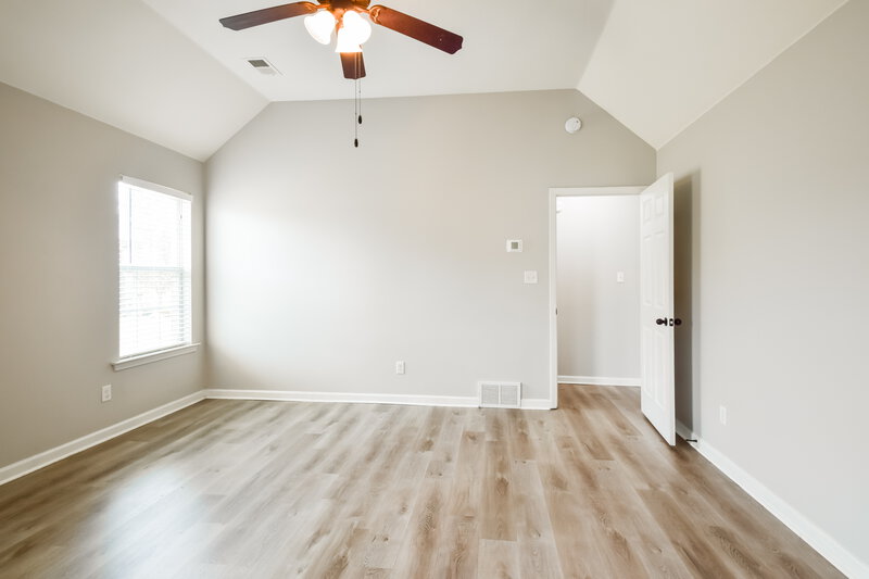 2,160/Mo, 9069 Gavin Dr Olive Branch, MS 38654 Main Bedroom View 2