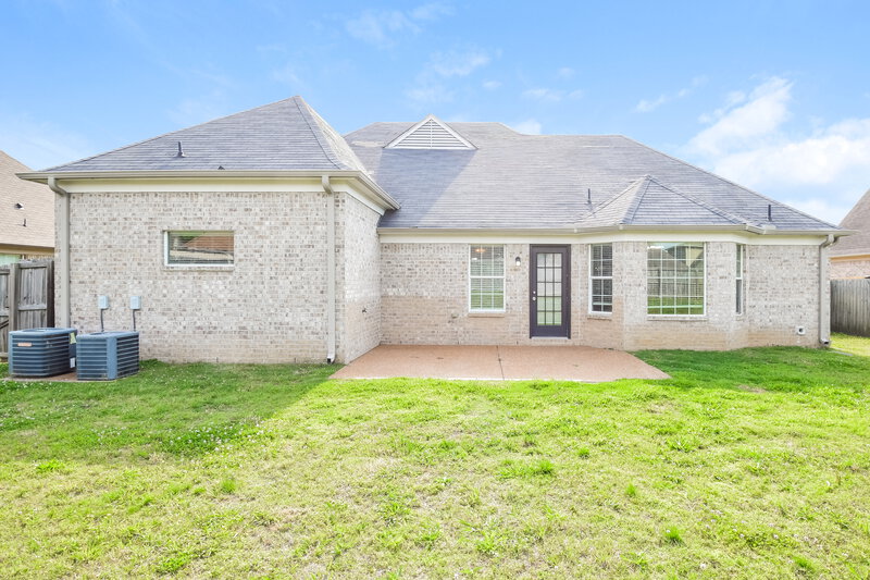 2,160/Mo, 9069 Gavin Dr Olive Branch, MS 38654 Rear View