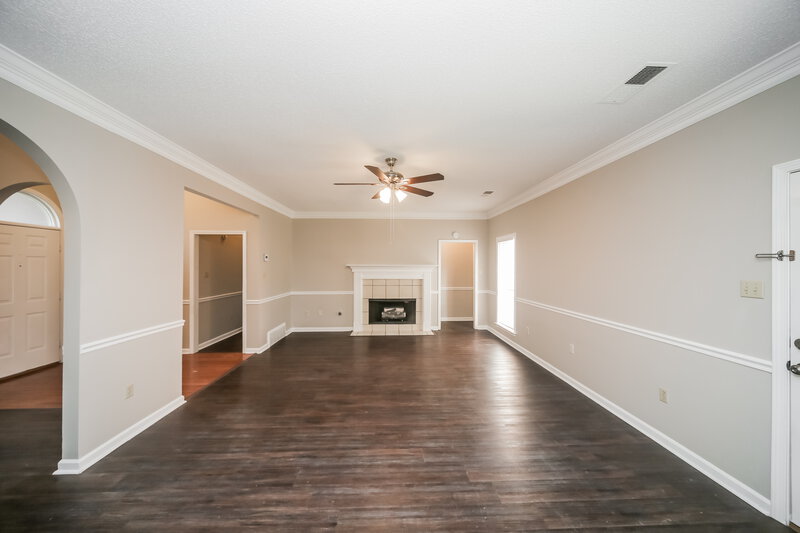 3,200/Mo, 8774 Bell Forrest Dr Olive Branch, MS 38654 Living Room View 2