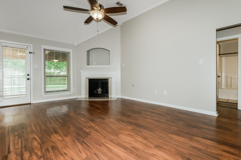 1,960/Mo, 5847 Wendover Cv Olive Branch, MS 38654 Living Room View