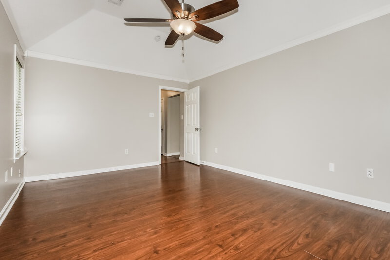 1,960/Mo, 5847 Wendover Cv Olive Branch, MS 38654 Main Bedroom View