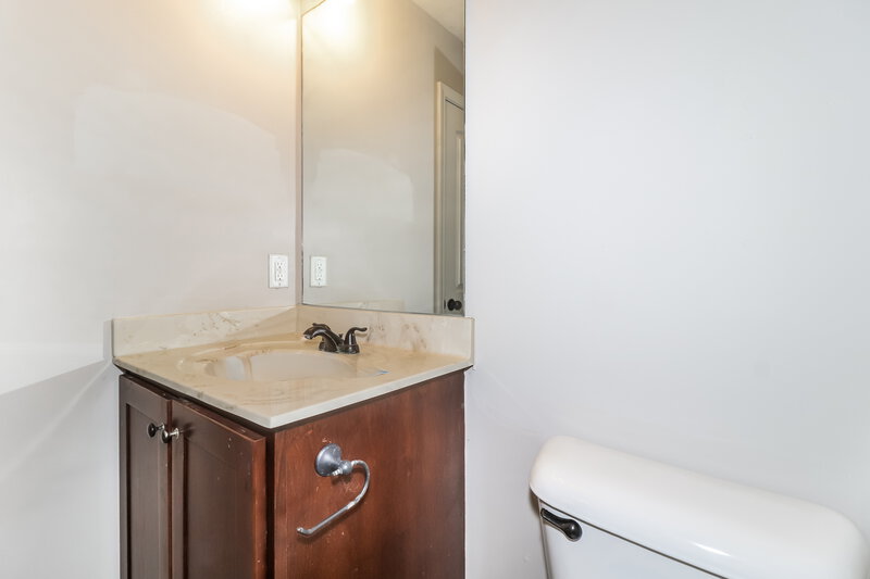 1,885/Mo, 2729 Miner Cv Southaven, MS 38672 Bathroom View