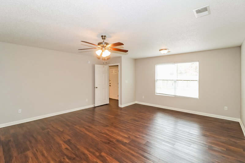 1,805/Mo, 10892 Blake Cir Olive Branch, MS 38654 Main Bedroom View 2
