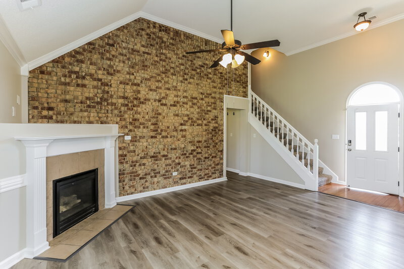 2,105/Mo, 7569 Redberry Dr Horn Lake, MS 38637 Living Room View