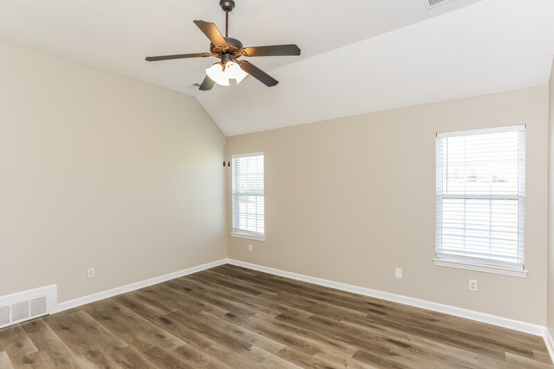 2,105/Mo, 7569 Redberry Dr Horn Lake, MS 38637 Main Bedroom View 2