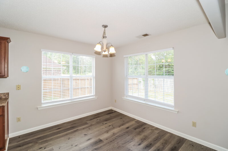 1,910/Mo, 20 Hannah Cove Oakland, TN 38060 Dining Room View