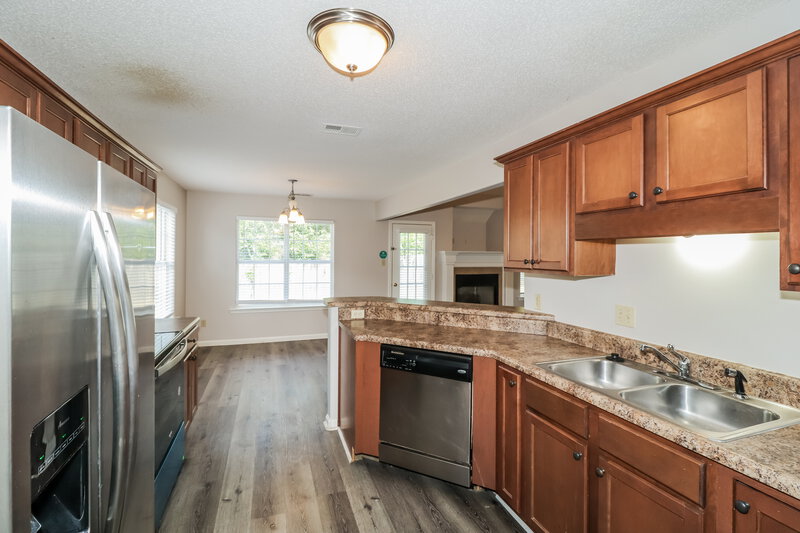 1,910/Mo, 20 Hannah Cove Oakland, TN 38060 Kitchen View 2