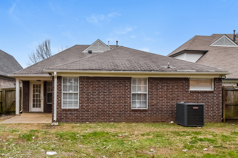 1,740/Mo, 9841 Southern Oak Way Olive Branch, MS 38654 Rear View