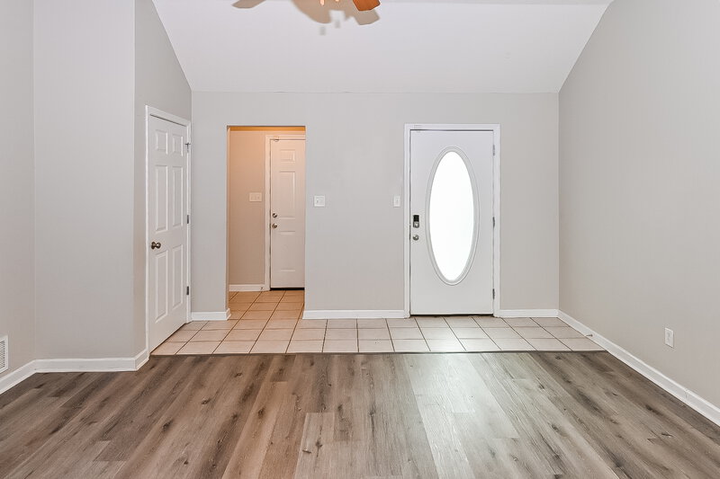 1,945/Mo, 9826 Southern Gum Way Olive Branch, MS 38654 Living Room View