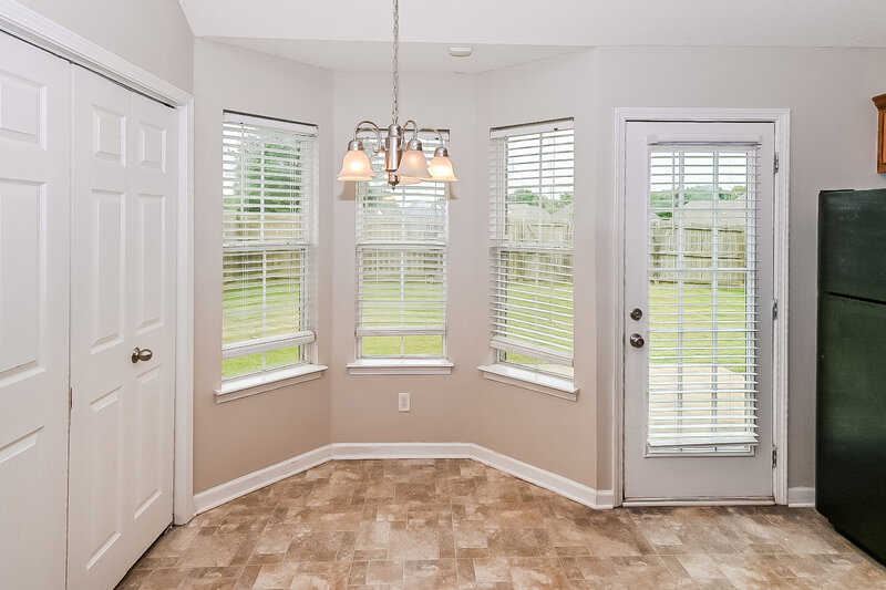 1,945/Mo, 9826 Southern Gum Way Olive Branch, MS 38654 Dining Room View