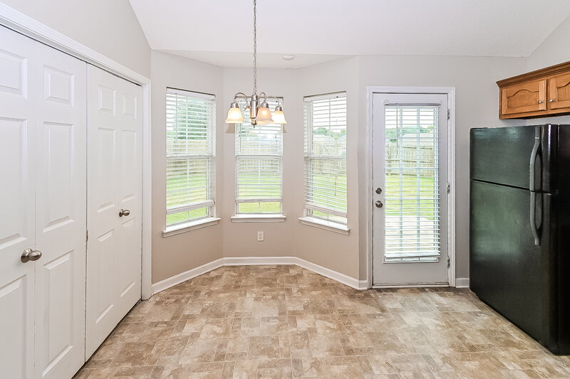 1,945/Mo, 9826 Southern Gum Way Olive Branch, MS 38654 Dining Room View 2