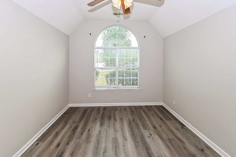 1,945/Mo, 9826 Southern Gum Way Olive Branch, MS 38654 Main Bedroom View