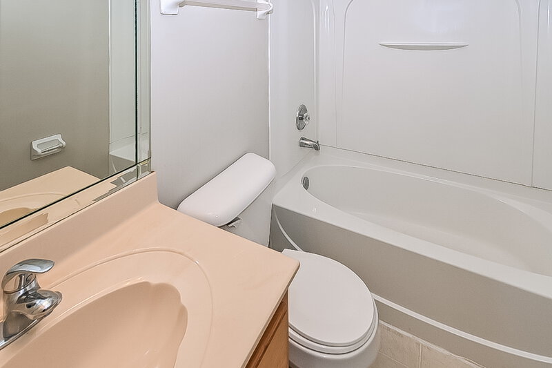 1,945/Mo, 9826 Southern Gum Way Olive Branch, MS 38654 Bathroom View
