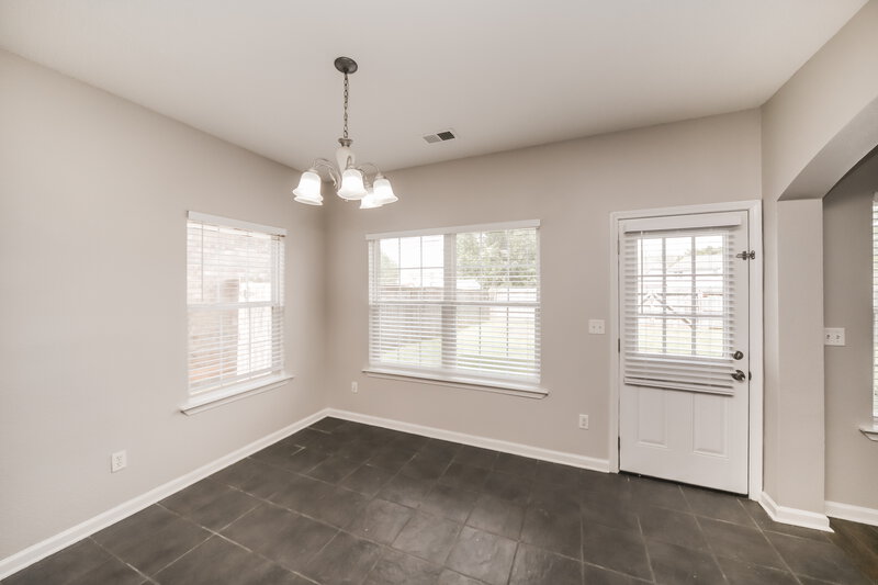 2,230/Mo, 7310 Green Ash Dr Olive Branch, MS 38654 Dining Room View