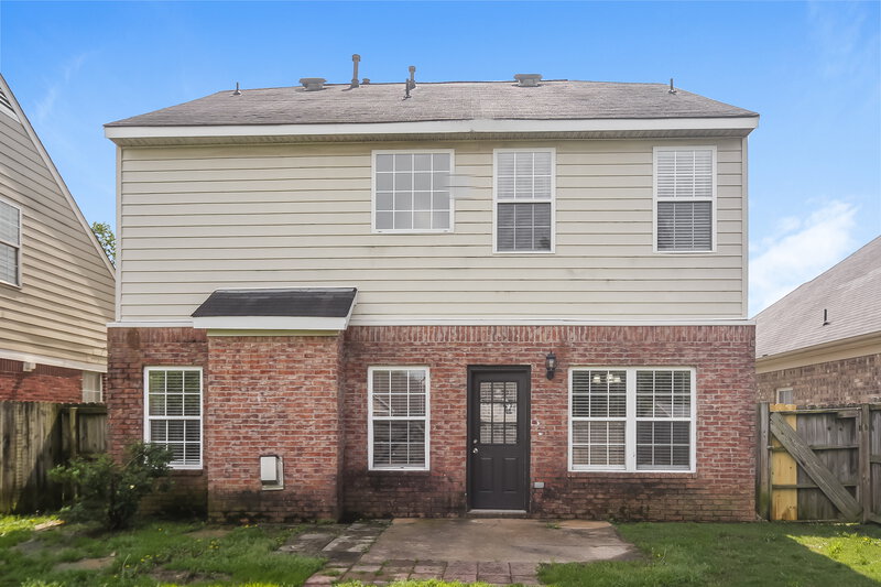 2,230/Mo, 7310 Green Ash Dr Olive Branch, MS 38654 Rear View