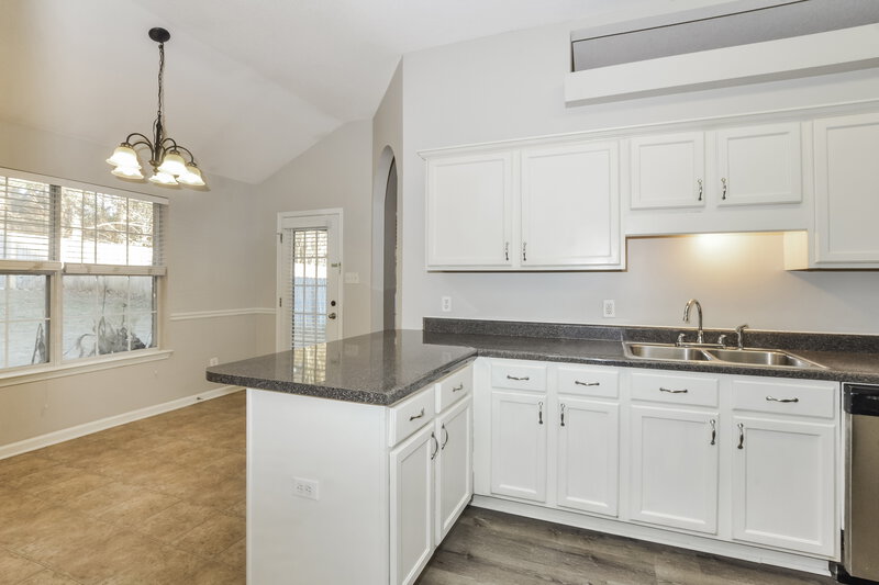 1,630/Mo, 155 Garden Springs Dr Oakland, TN 38060 Kitchen View