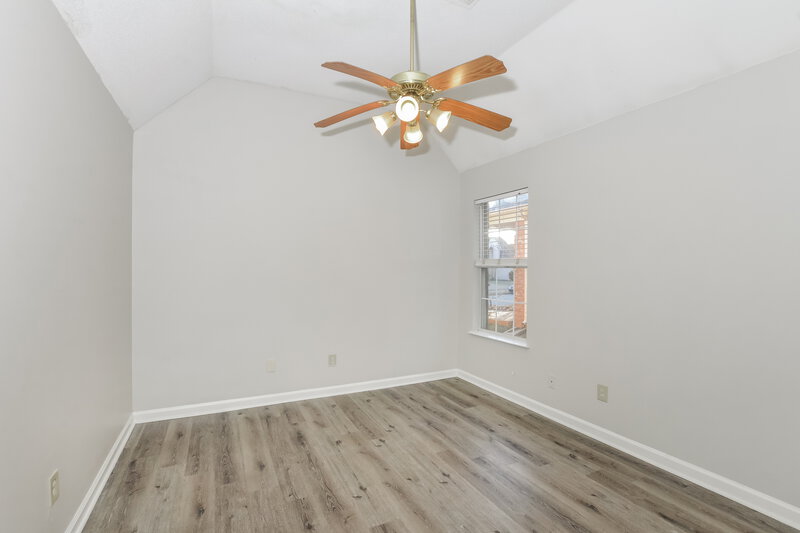 1,630/Mo, 155 Garden Springs Dr Oakland, TN 38060 Bedroom View