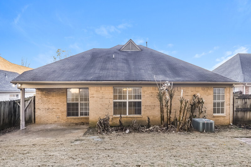 1,630/Mo, 155 Garden Springs Dr Oakland, TN 38060 Rear View