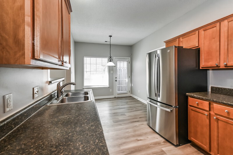 1,795/Mo, 1025 Cordova Ridge Pl Cordova, TN 38018 Kitchen View 2