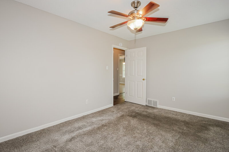 2,140/Mo, 661 Shelley Renee Ln Cordova, TN 38018 Bedroom View 5
