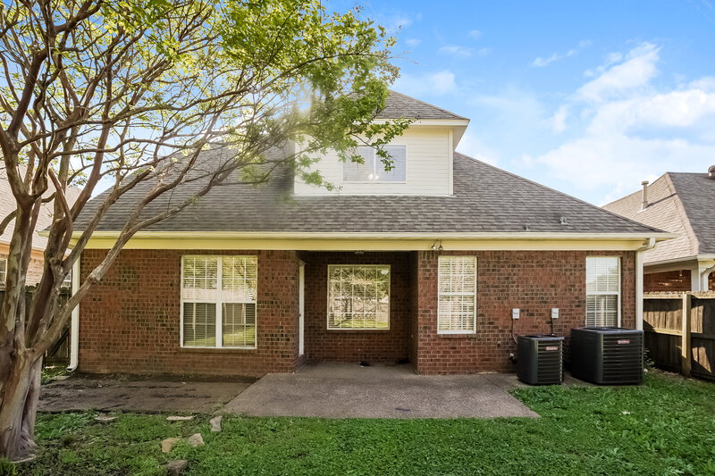 1,995/Mo, 4145 Chaucer Dr Southaven, MS 38672 Rear View 2