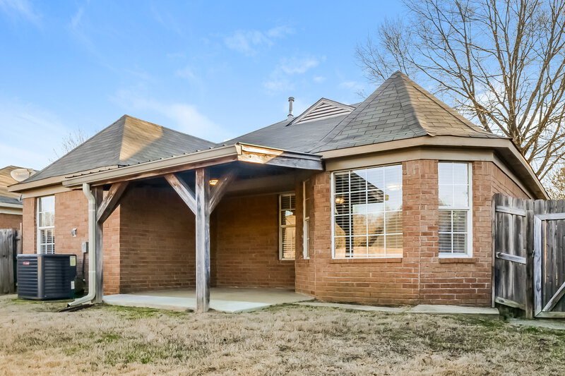 1,665/Mo, 7631 Tally Ho Dr E Olive Branch, MS 38654 Rear View 2