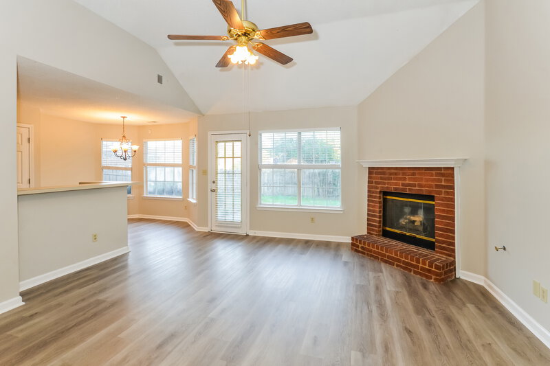 1,555/Mo, 1030 Jessica Lauren Dr Cordova, TN 38018 Living Room View 2