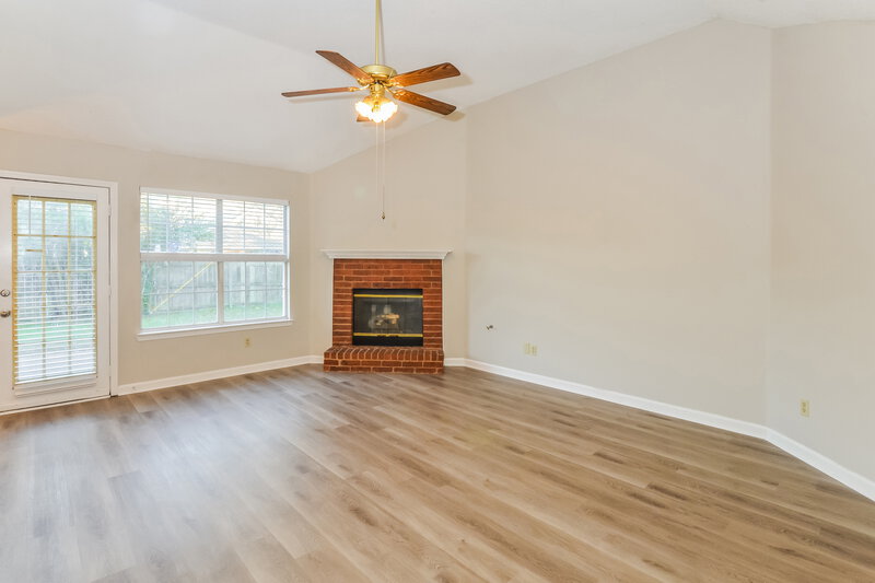 1,555/Mo, 1030 Jessica Lauren Dr Cordova, TN 38018 Living Room View 3