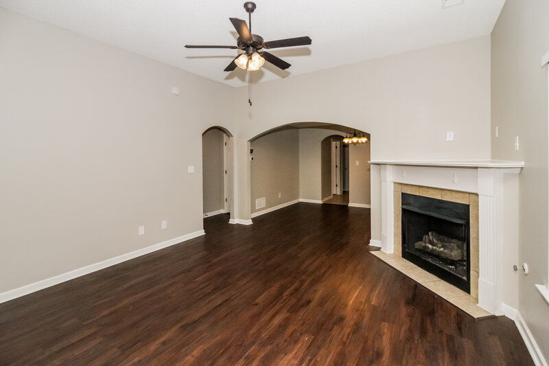 2,090/Mo, 7317 Green Ash Dr Olive Branch, MS 38654 Living Room View