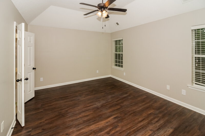 2,090/Mo, 7317 Green Ash Dr Olive Branch, MS 38654 Main Bedroom View 2
