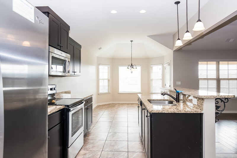 2,400/Mo, 2847 S Cherry Dr Southaven, MS 38672 Kitchenlarge View
