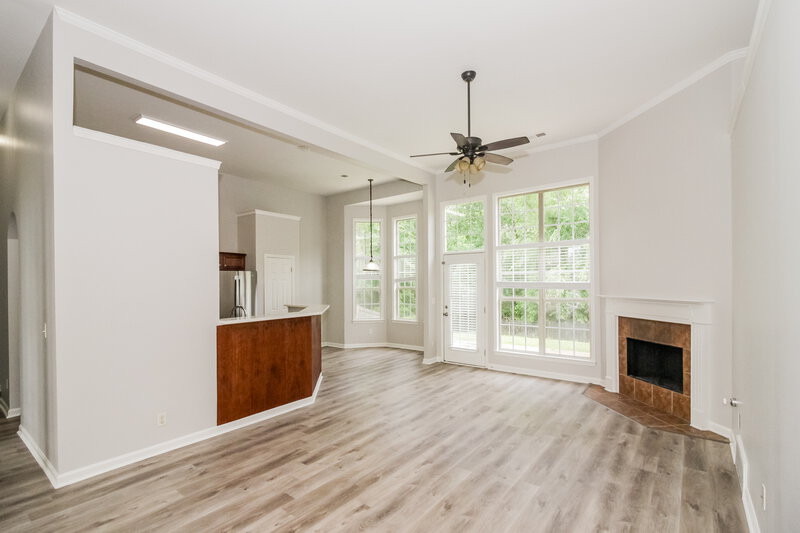 2,505/Mo, 8168 White Wing Cv W Bartlett, TN 38002 Living Room View 2