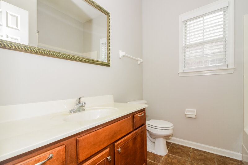 2,505/Mo, 8168 White Wing Cv W Bartlett, TN 38002 Bathroom View