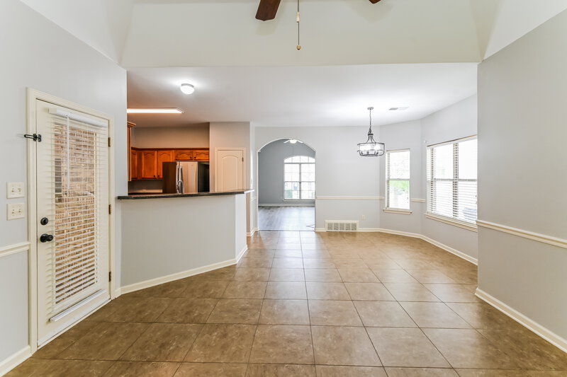 2,180/Mo, 305 Garden Springs Dr Oakland, TN 38060 Dining Room View