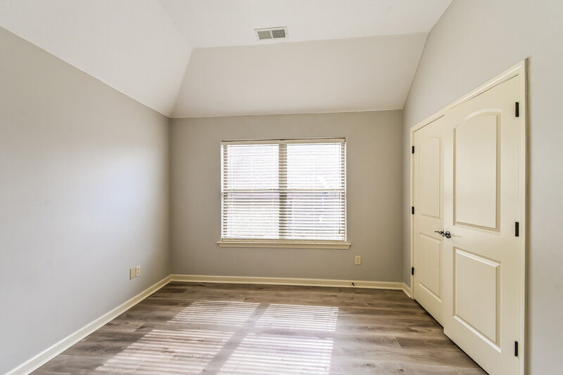 2,180/Mo, 305 Garden Springs Dr Oakland, TN 38060 Bedroom View 2